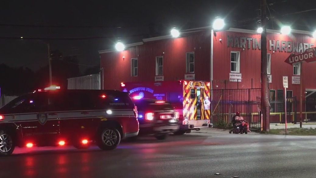 Two found shot at north Houston park, police say