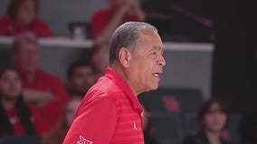 Head UH men's basketball coach Kelvin Sampson agrees to contract extension