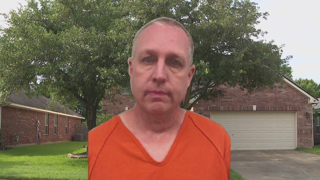 Houston FBI analyst found with child porn videos posts bond