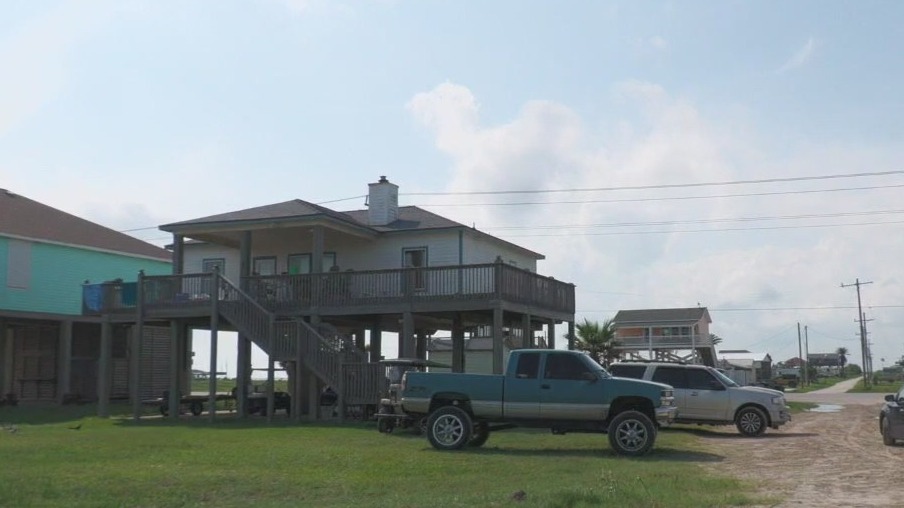 Father, daughter killed in Galveston County; suspect dies in Beaumont, officials say