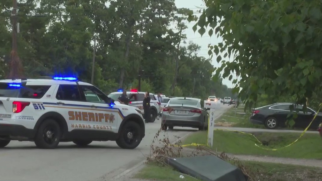 East Harris County: Man, woman found dead in Brownwood Street home