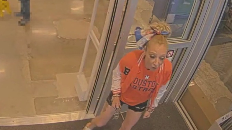 West Houston: Armed shoplifter wanted