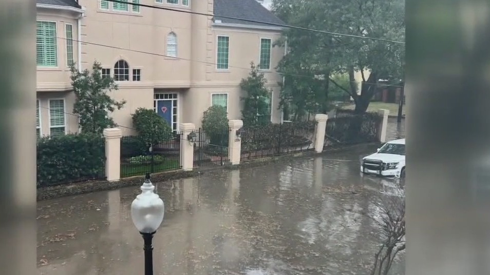 Houston River Oaks/Montrose residents upset over flooding