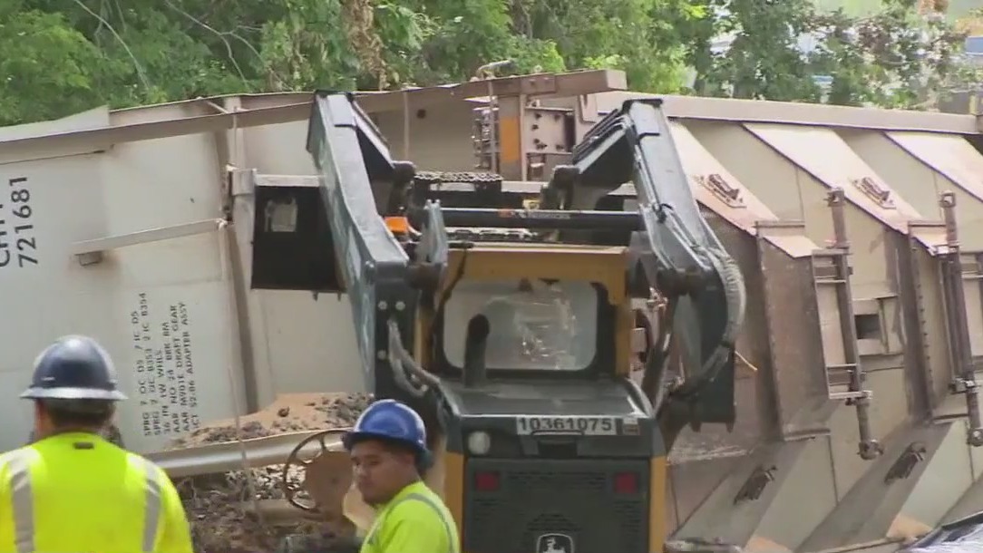 Houston's Fifth Ward residents waiting for train derailment cleanup