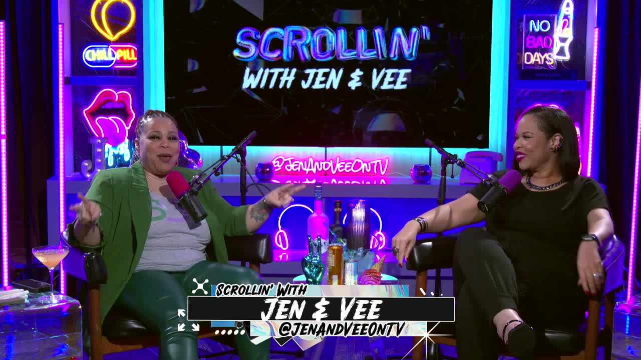 Granny's Mouf Did What? | Scrollin' With Jen & Vee