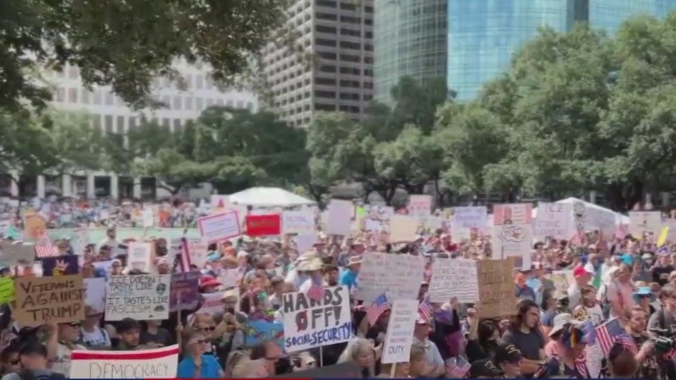 'No Kings' Houston-area protests draw thousands