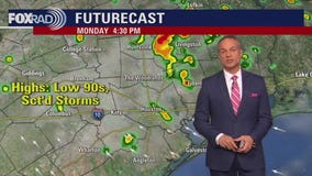 Houston weather: Humid Monday in the 90s