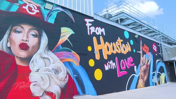 Art and Flavor: Stunning Beyonc?-Inspired Mural at Grooves of Houston