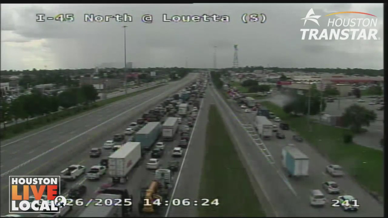 North Freeway shut down amid reports of armed woman on freeway | FOX 26 ...