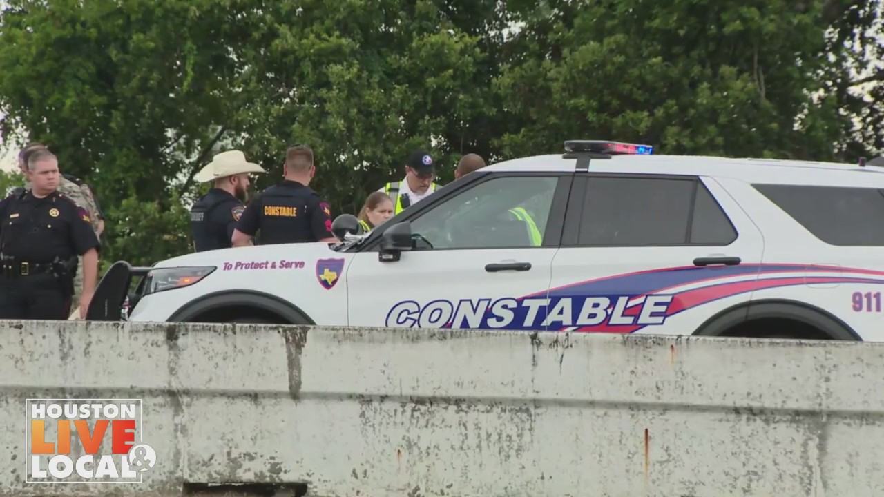 Armed standoff on North Freeway ends, possible murder-suicide in Montgomery County, and more!