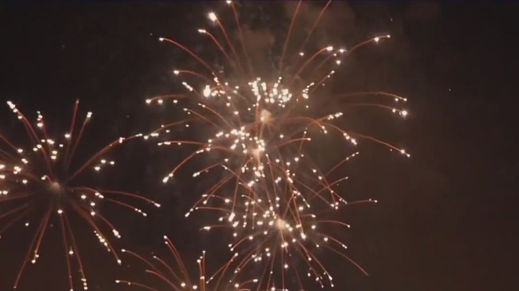 Fourth of July: How do fireworks work?