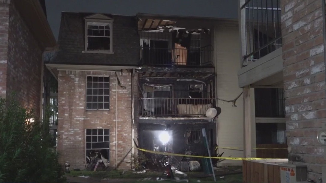 Five injured following fire at southwest Houston apartment complex ...