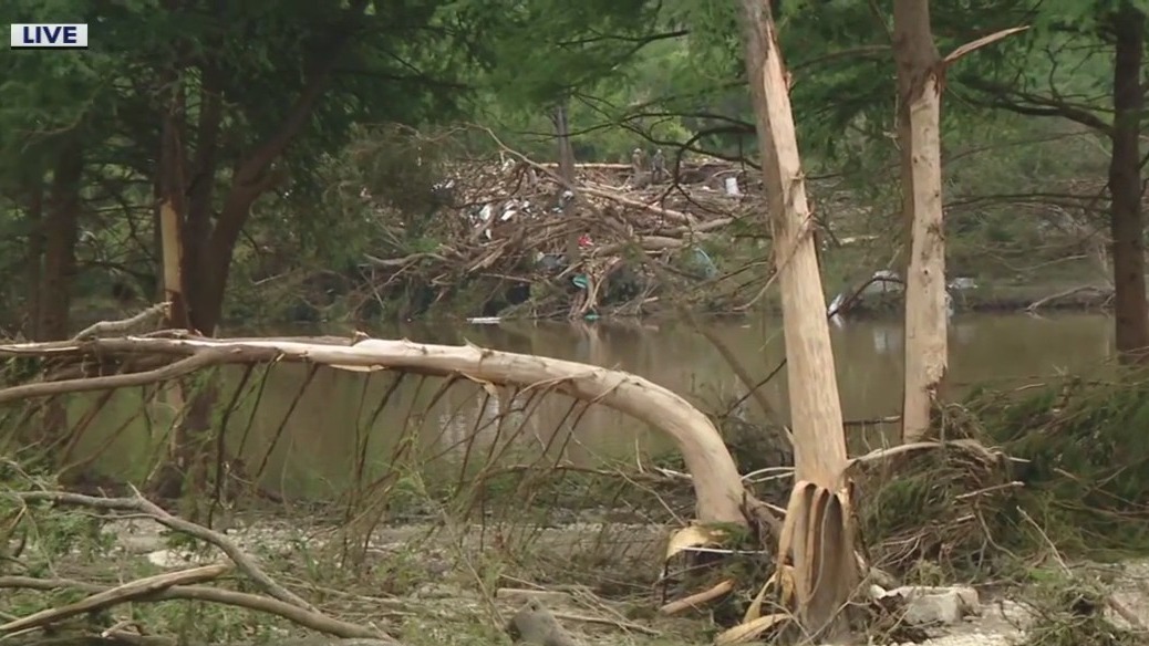 Deadly Texas flooding: Kerrville-area community support each other