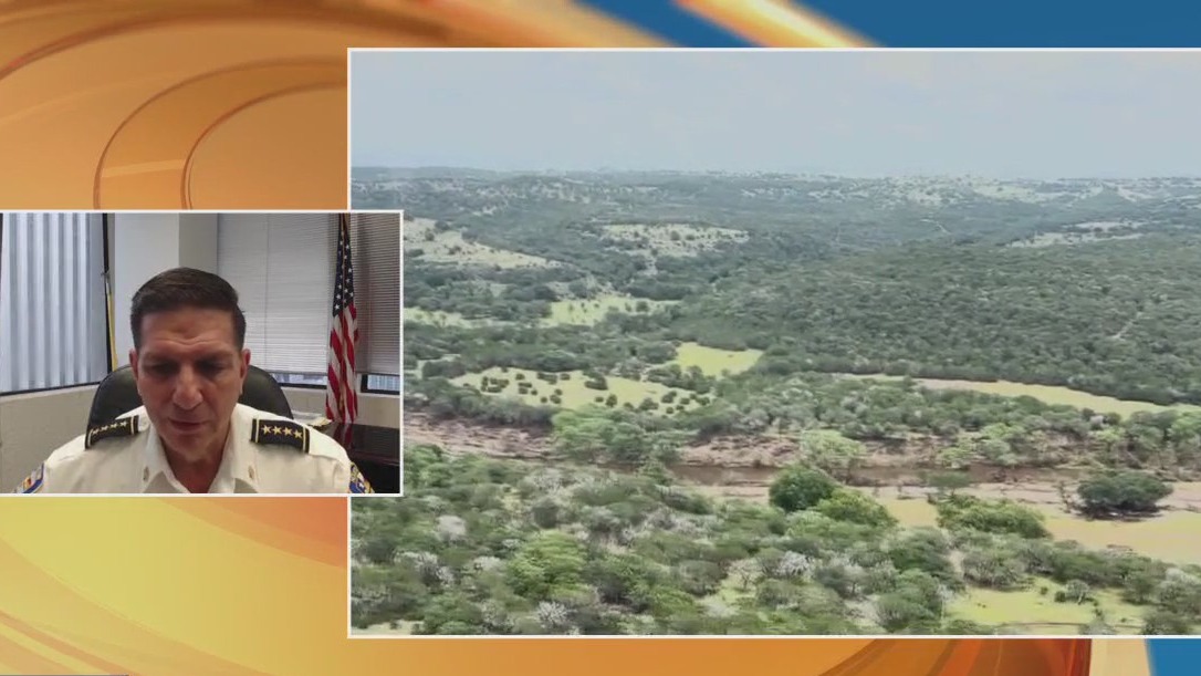 Houston firefighters provide help in Central Texas