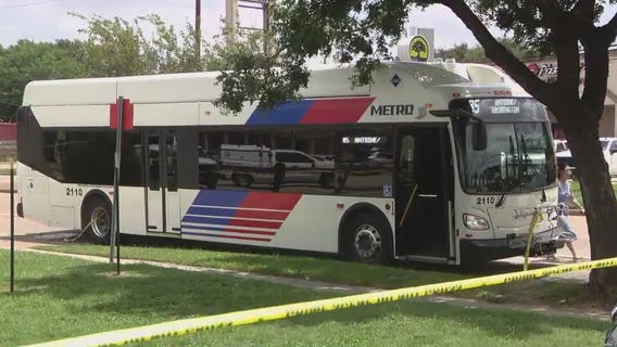 Houston police searching for woman accused in deadly shooting