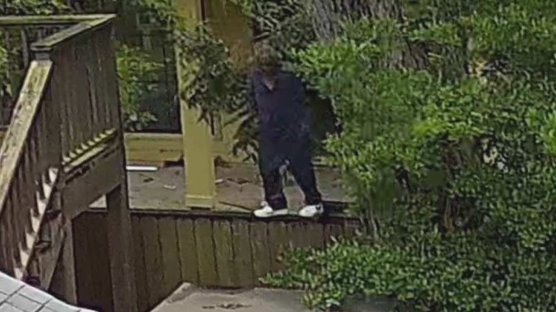 64-year-old serial burglar wanted for Houston-area break-ins