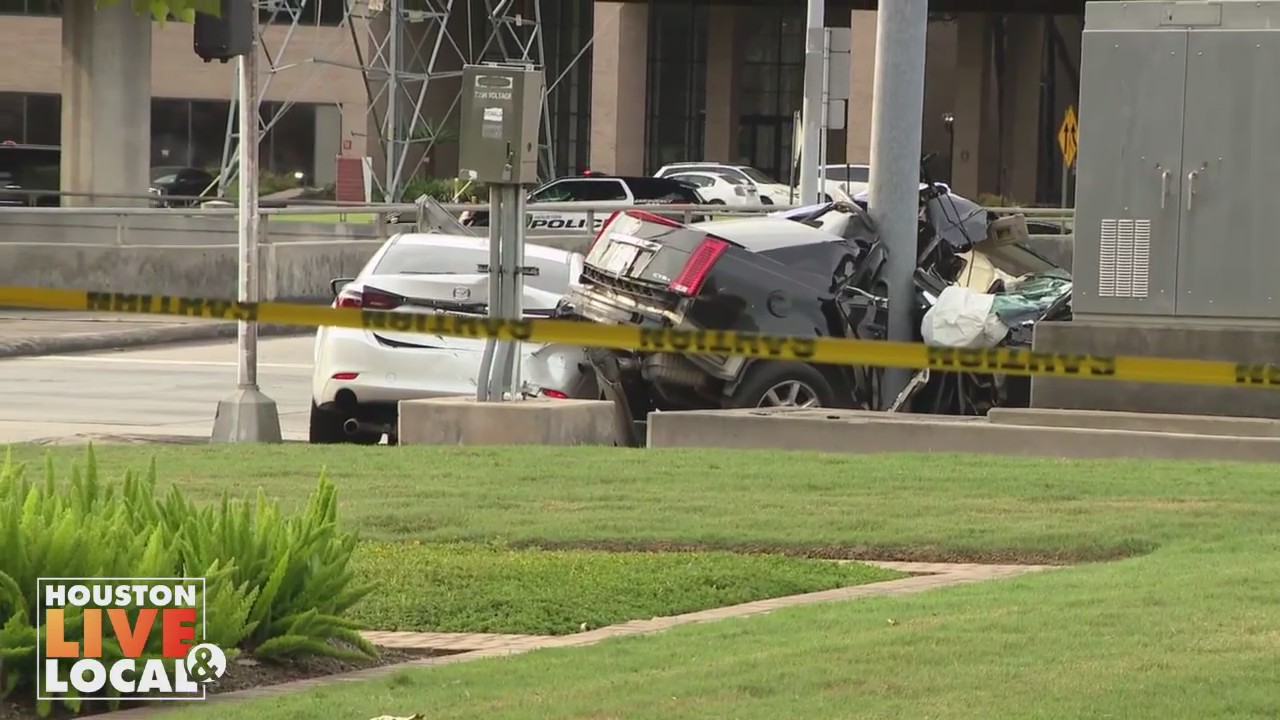 Shooting and crash near Bush Airport, panel discusses redistricting, and more!