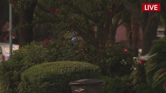 Northwest Harris County: Suspect, deputy injured during shooting