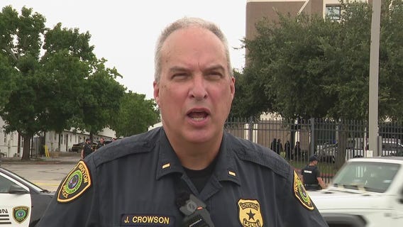 Houston apartment shooting on North MacGregor Way | Full police report