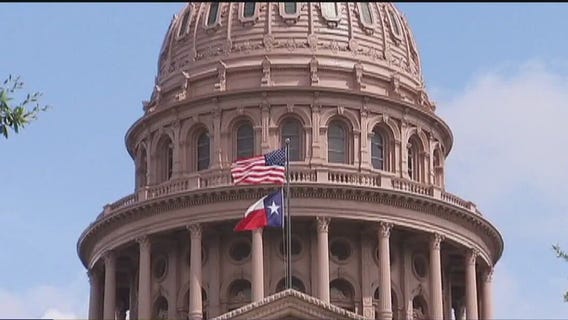 Texas governor threatens to remove Democrats who left state