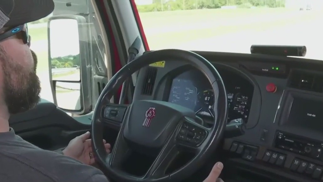 Driverless semi-trucks hit the Texas roads