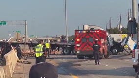 18-wheeler crash on US 290 in northwest Harris County