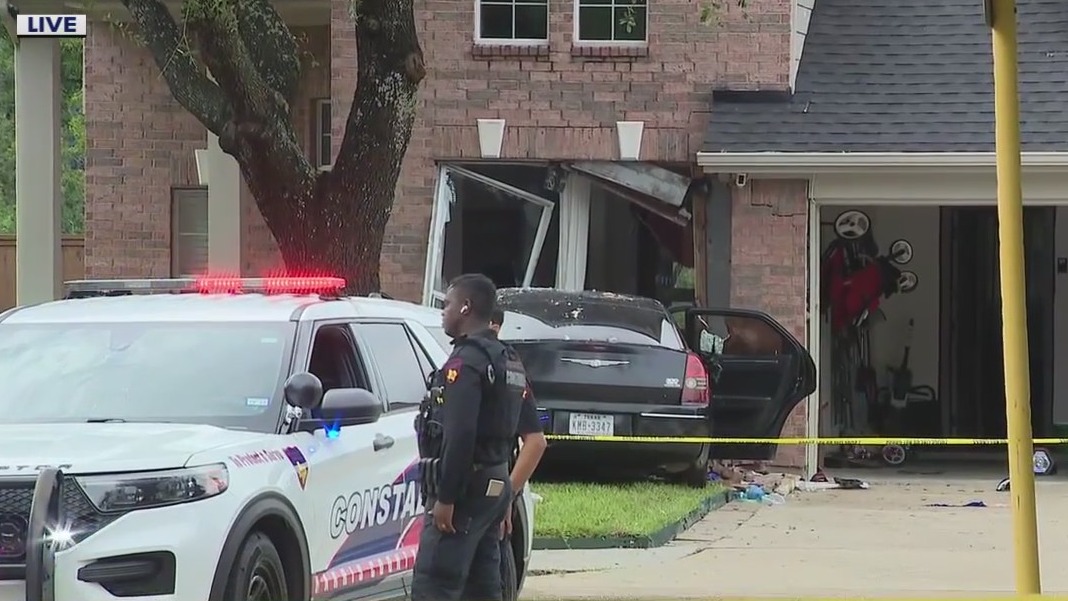 Two men shot in vehicle, crash into Harris County home