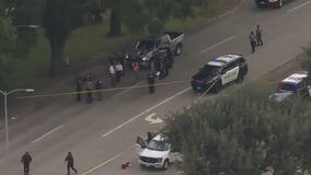 Suspect in deadly Houston, Sugar Land shootings dies with gunshot wound, HPD says