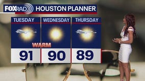 Houston weather: Another warm day ahead for Tuesday
