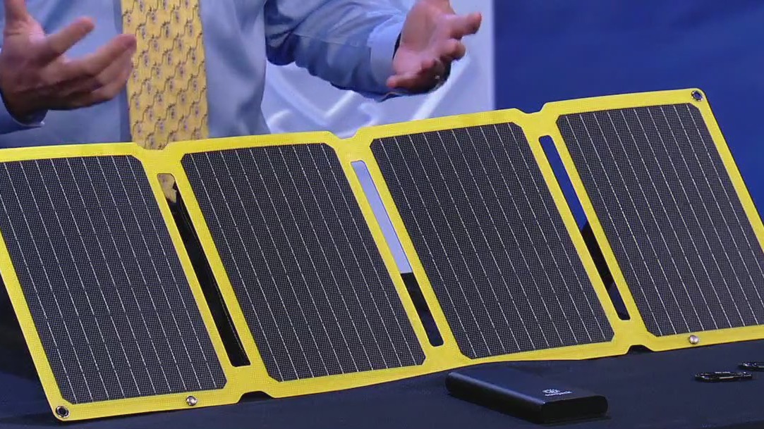 Sunjack Portable Solar Panel with Power Bank | Gear Test