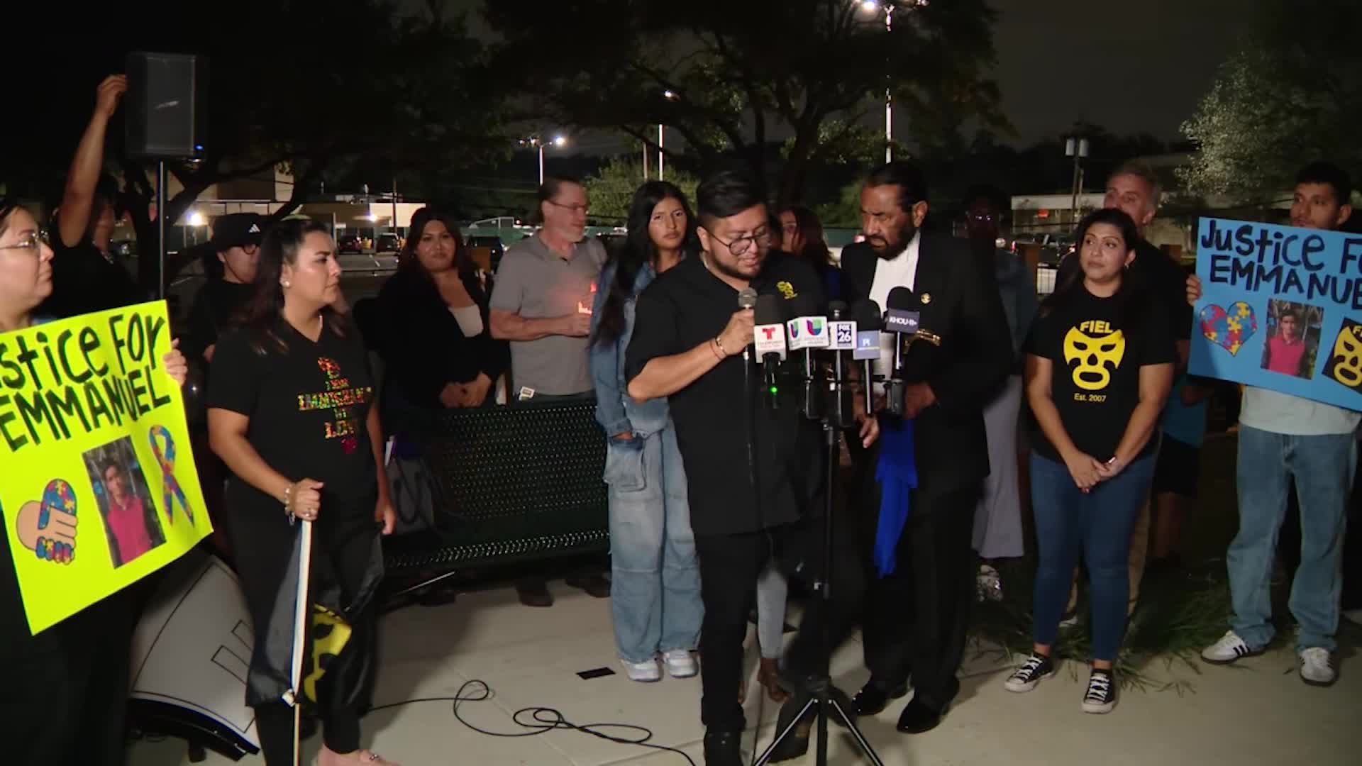 FULL VIDEO: Advocates hold vigil for 15-year-old Emmanuel Gonzalez Garcia