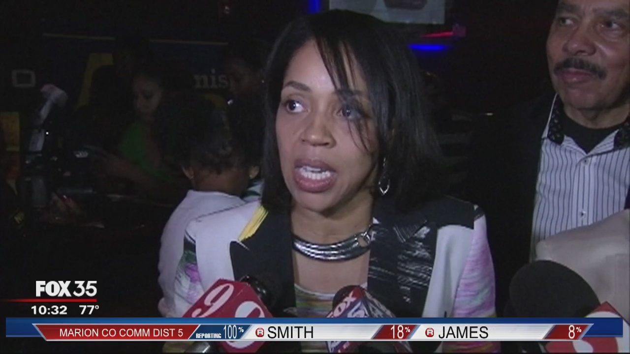 Aramis Ayala defeats Jeff Ashton