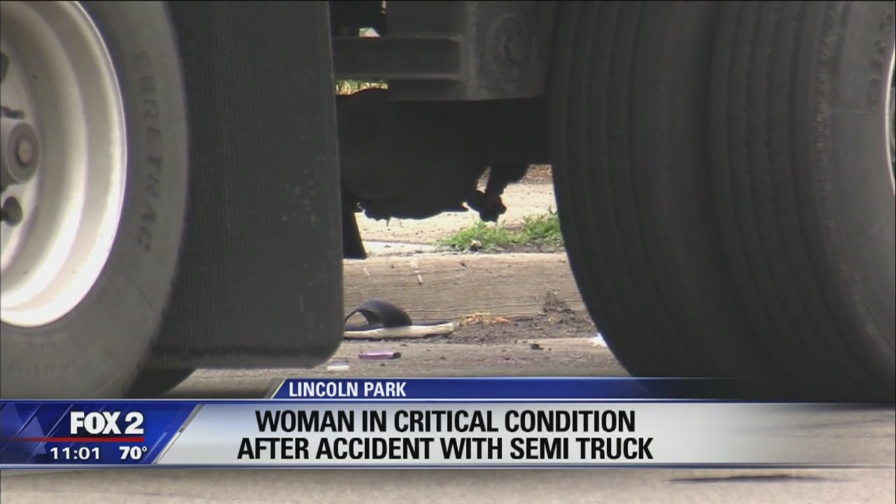 Woman hit by semi truck in Lincoln Park