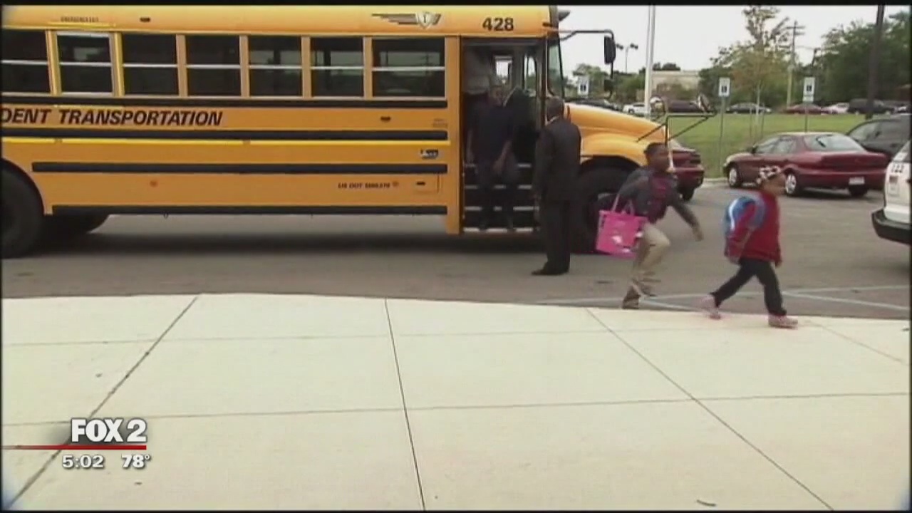 Detroit school board ramps up battle over Lansing DPS bailout plan