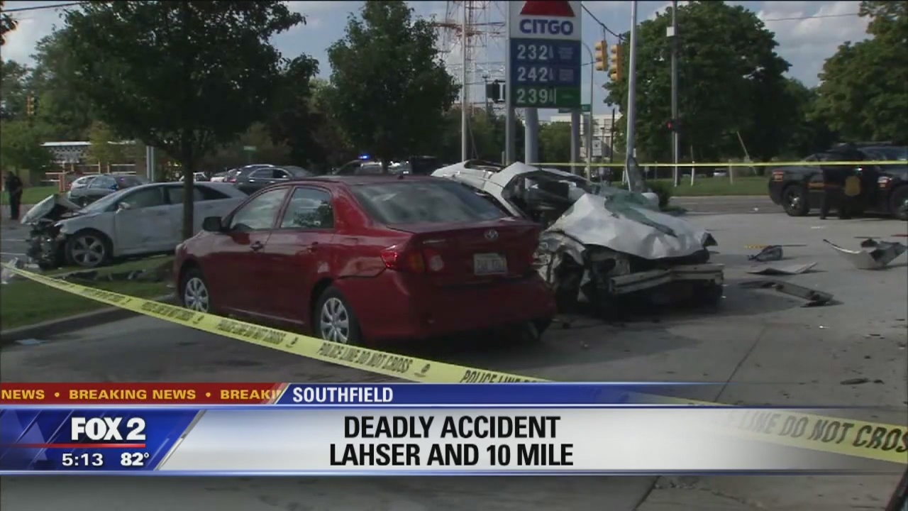 Woman killed in crash in Southfield