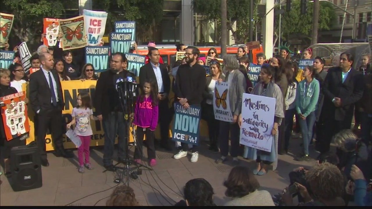 Rally held Monday in LA to fight father's deportation