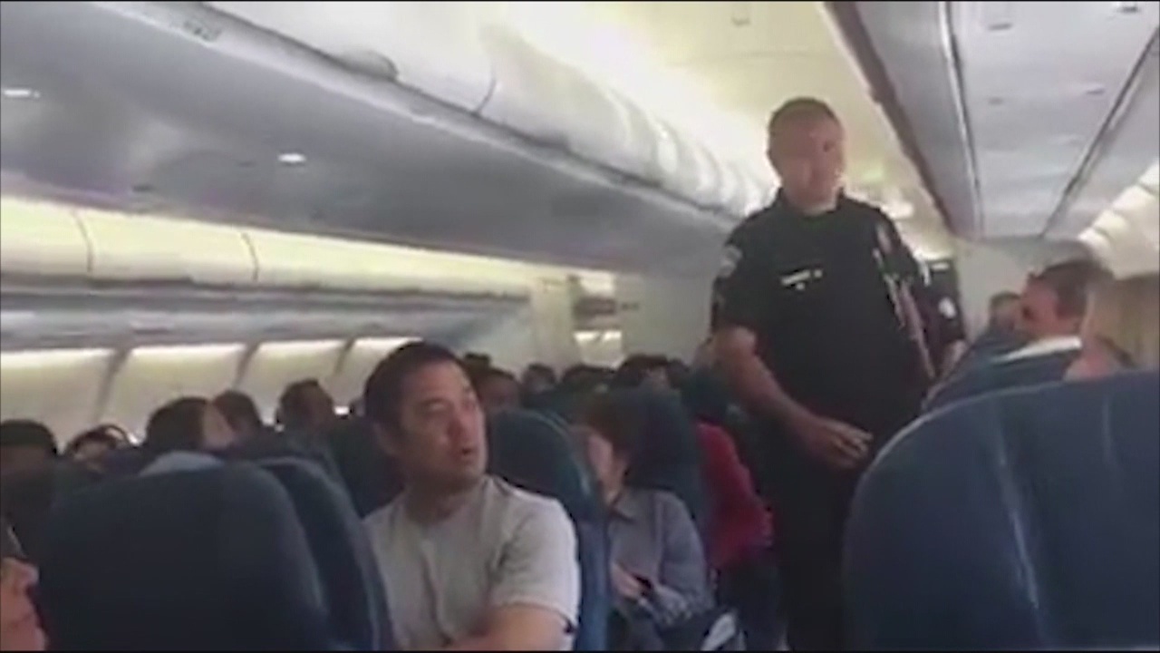 Hawaii-bound flight diverted to LAX after dispute over cost of blanket