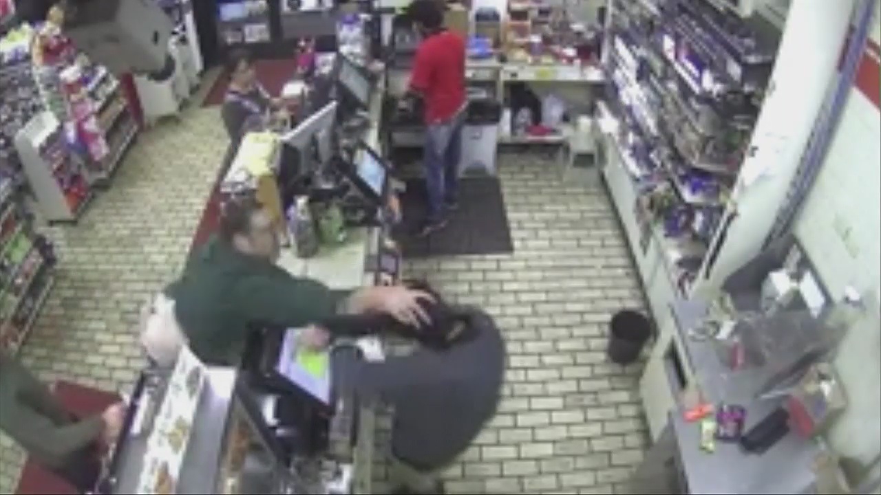 7-11 Clerk Attacked