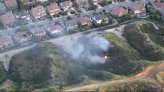 Crews battle small brush fire in Santa Clarita