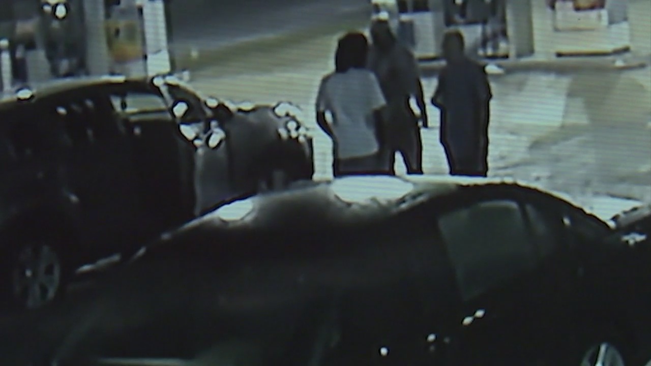 Man shot in Gardena after stopping to exchange info in rear-end crash