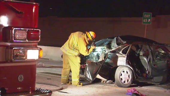 3 hurt after multi-vehicle crash on 405 Freeway in Van Nuys