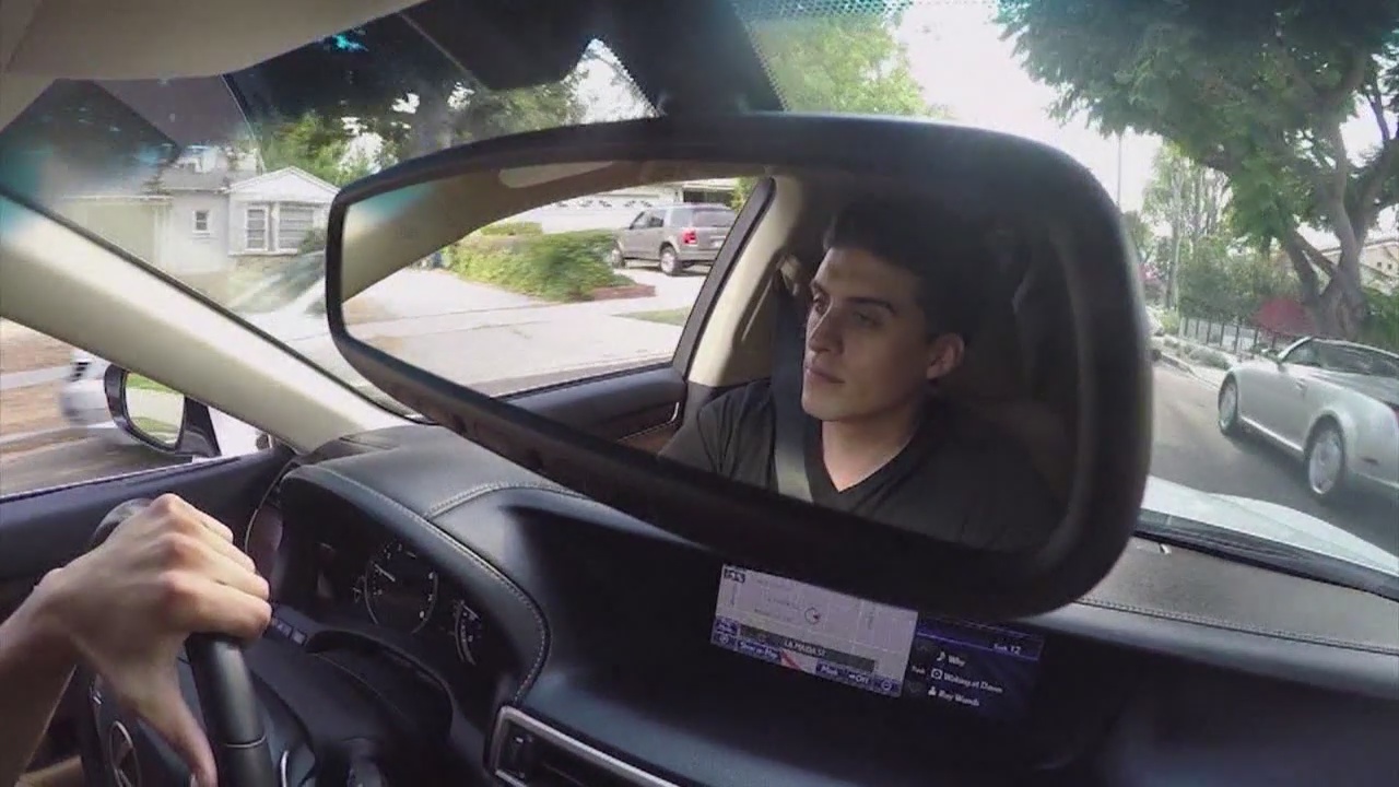 Uber driver helps deliver baby in his backseat in Sherman Oaks