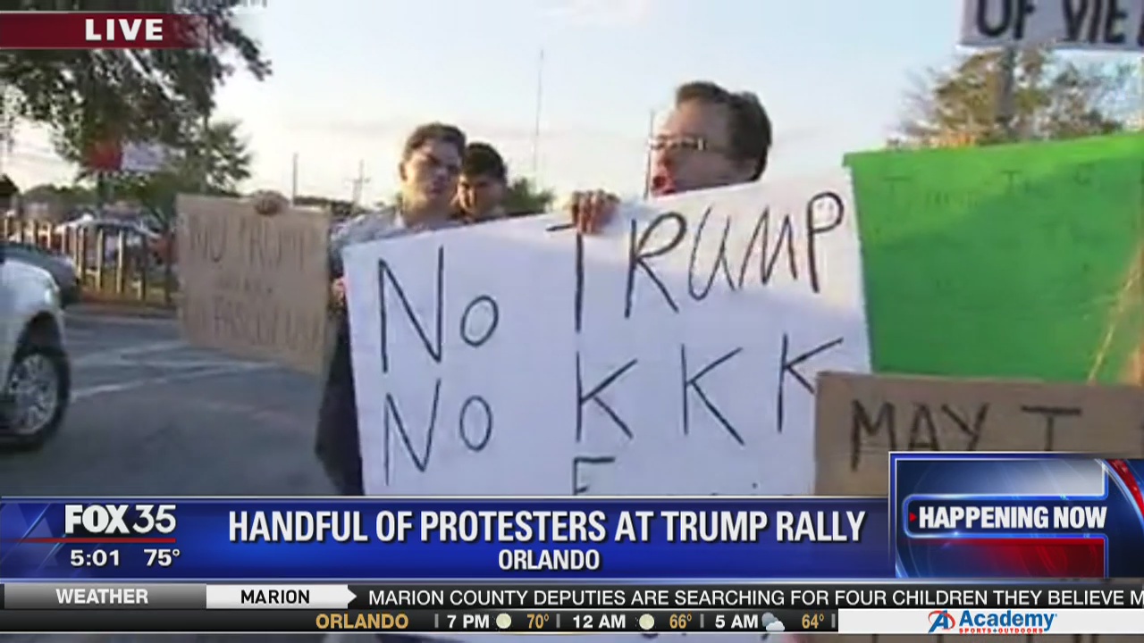 Trump visit draws big fans and protesters