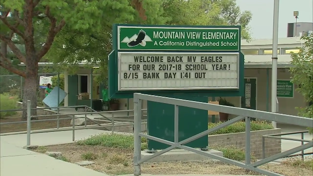 Back to school for LAUSD students