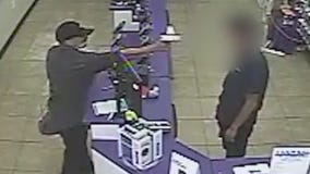 Police looking for serial robber