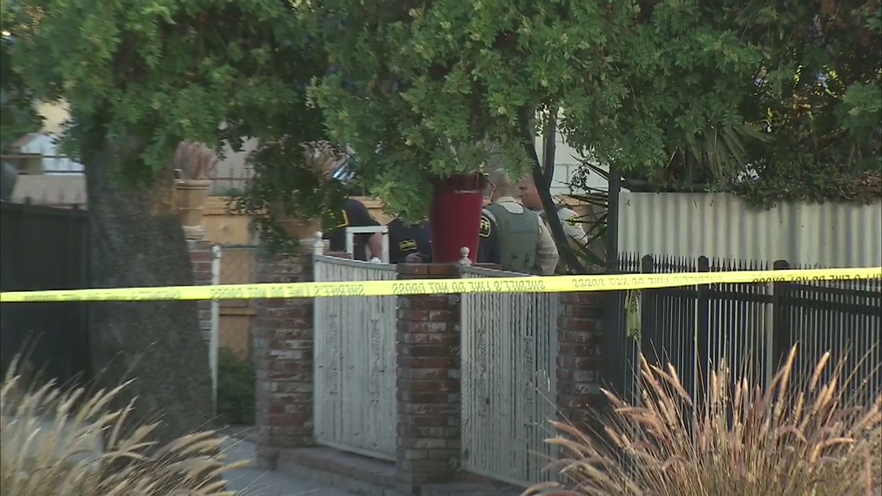 Sheriff's deputy injured while serving search warrant in El Monte