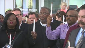 Hundreds gather at Vegas City Hall to remeber the mass shooting victims