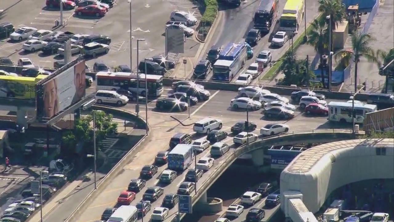 Officials begin bike medic program at LAX to improve response times