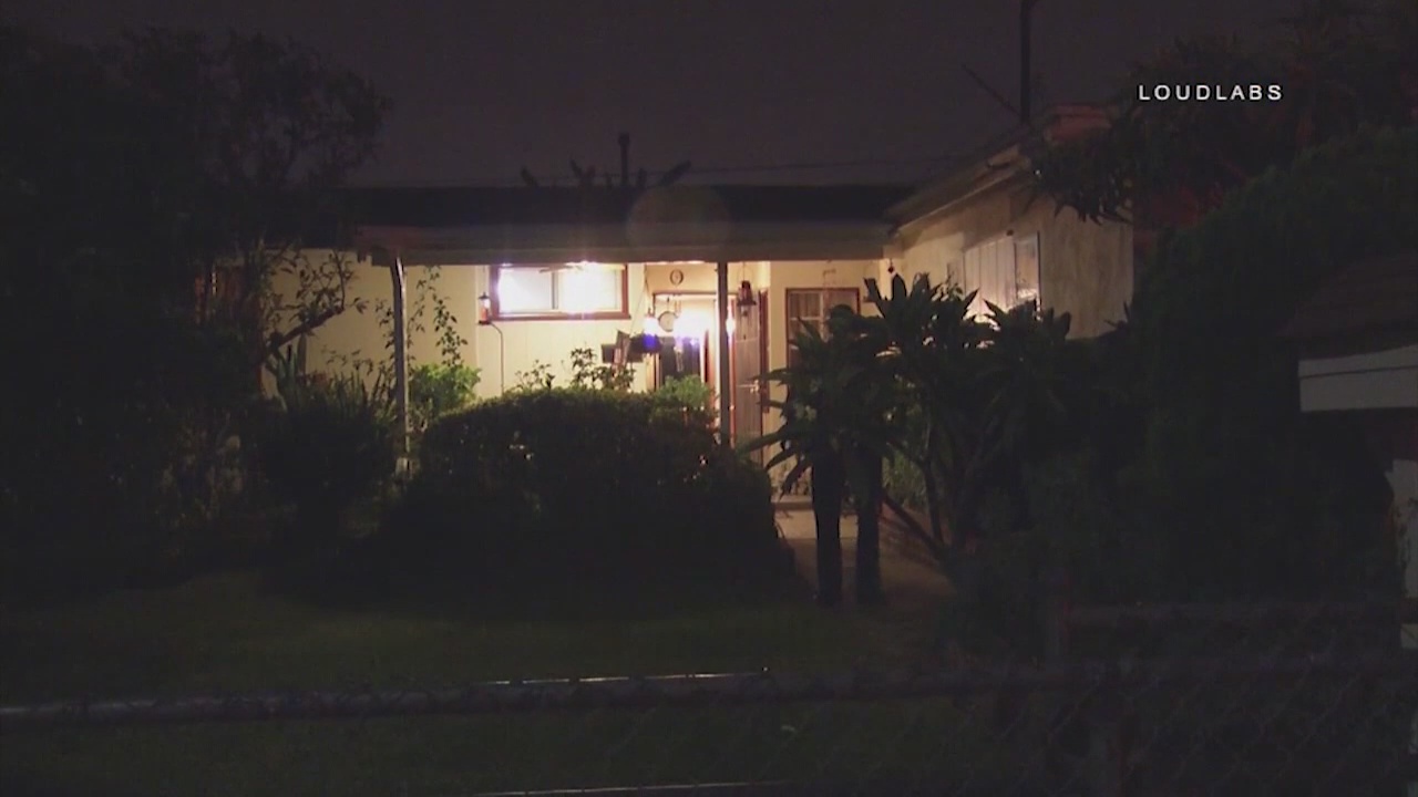 Police searching for suspects in violent Sun Valley home invasion