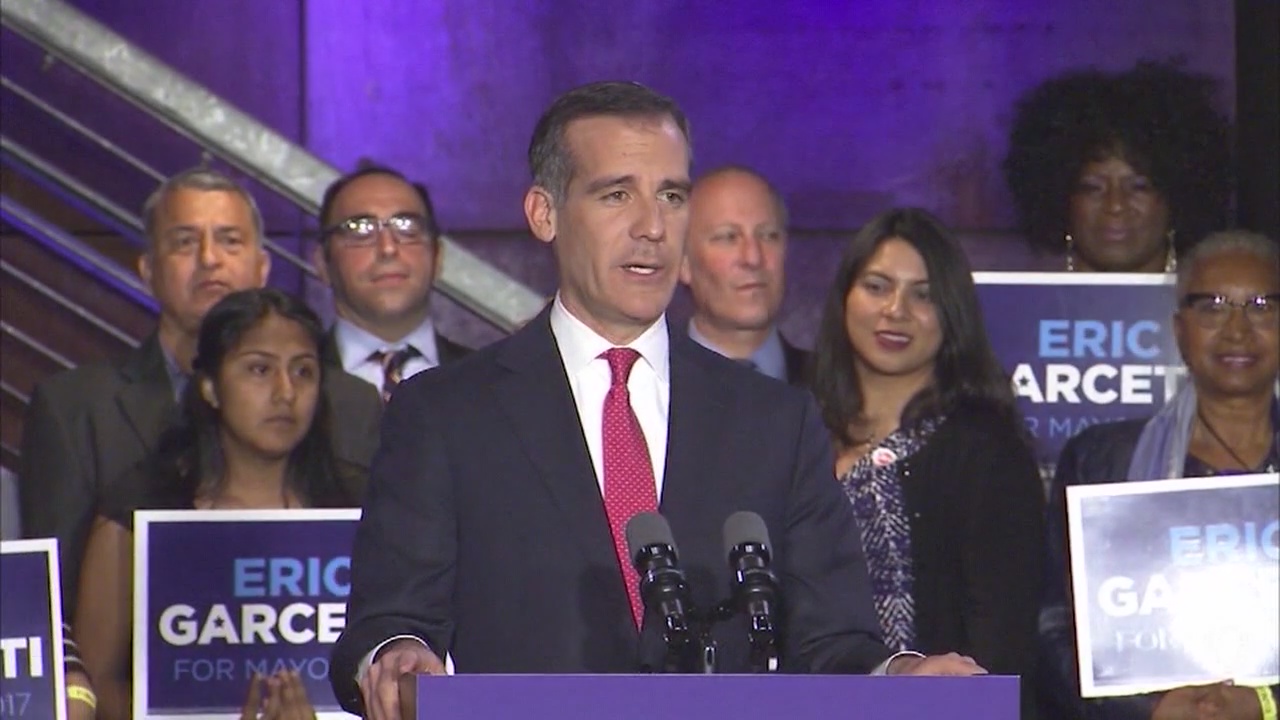 Los Angeles Mayor Eric Garcetti says no to run for governor